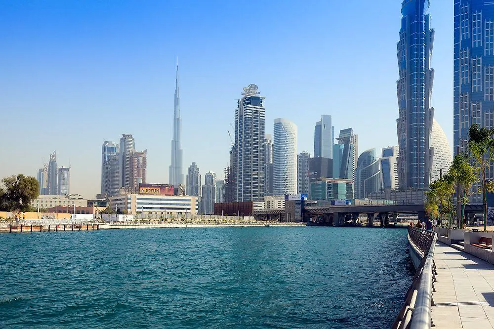 ***  Holiday Inn Express Dubai Safa Park, An Ihg Hotel 阿拉伯联合酋长国